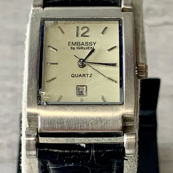 Embassy Bye GRUEN  Wrist Watch New Battery pre-own - Picture 2 of 9